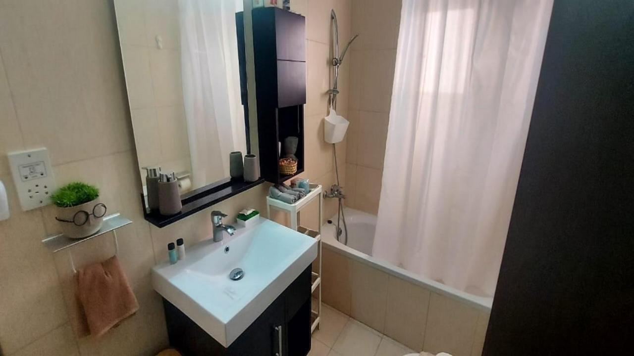 Paramount Gardens Resorts C202 Larnaca Eksteriør billede